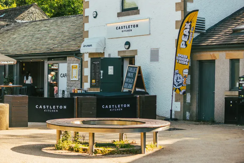The July Meet, Castleton — photo 1